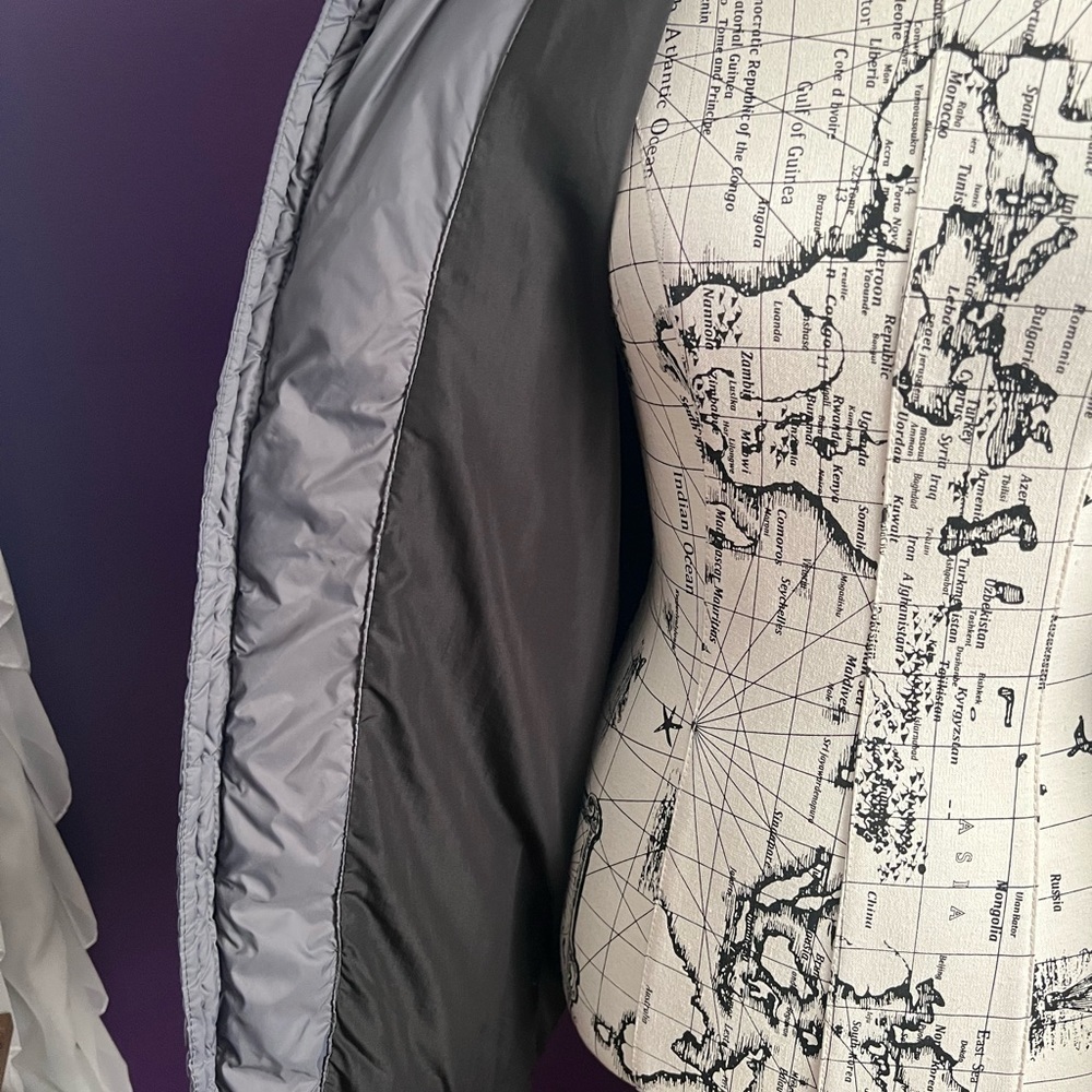 SPYDER Gray Puffer Jacket - Picture 5 of 9